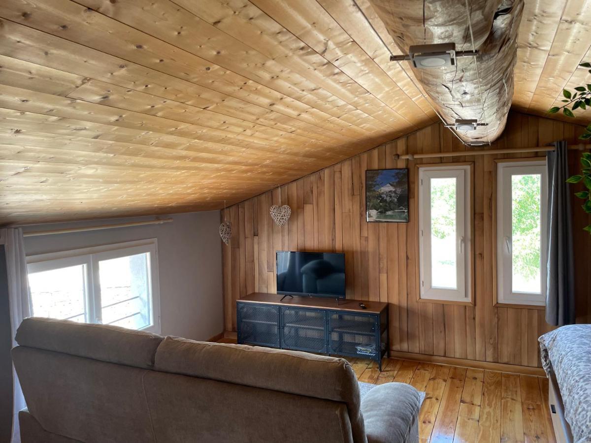 Sublime Studio De Caractere ,50 M2 Climatise . Montlaur-en-Diois Exterior photo